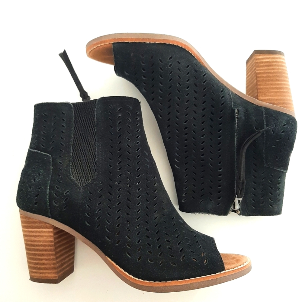 TOMS Majorca Peep Toe Suede Booties, Black Size 7.5W, Hardly Worn